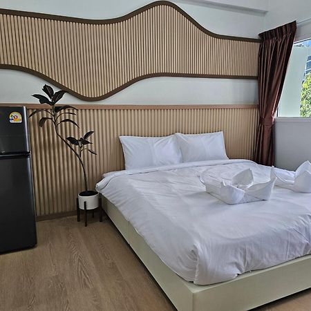 Lub Nai Hostel Patong Zewnętrze zdjęcie