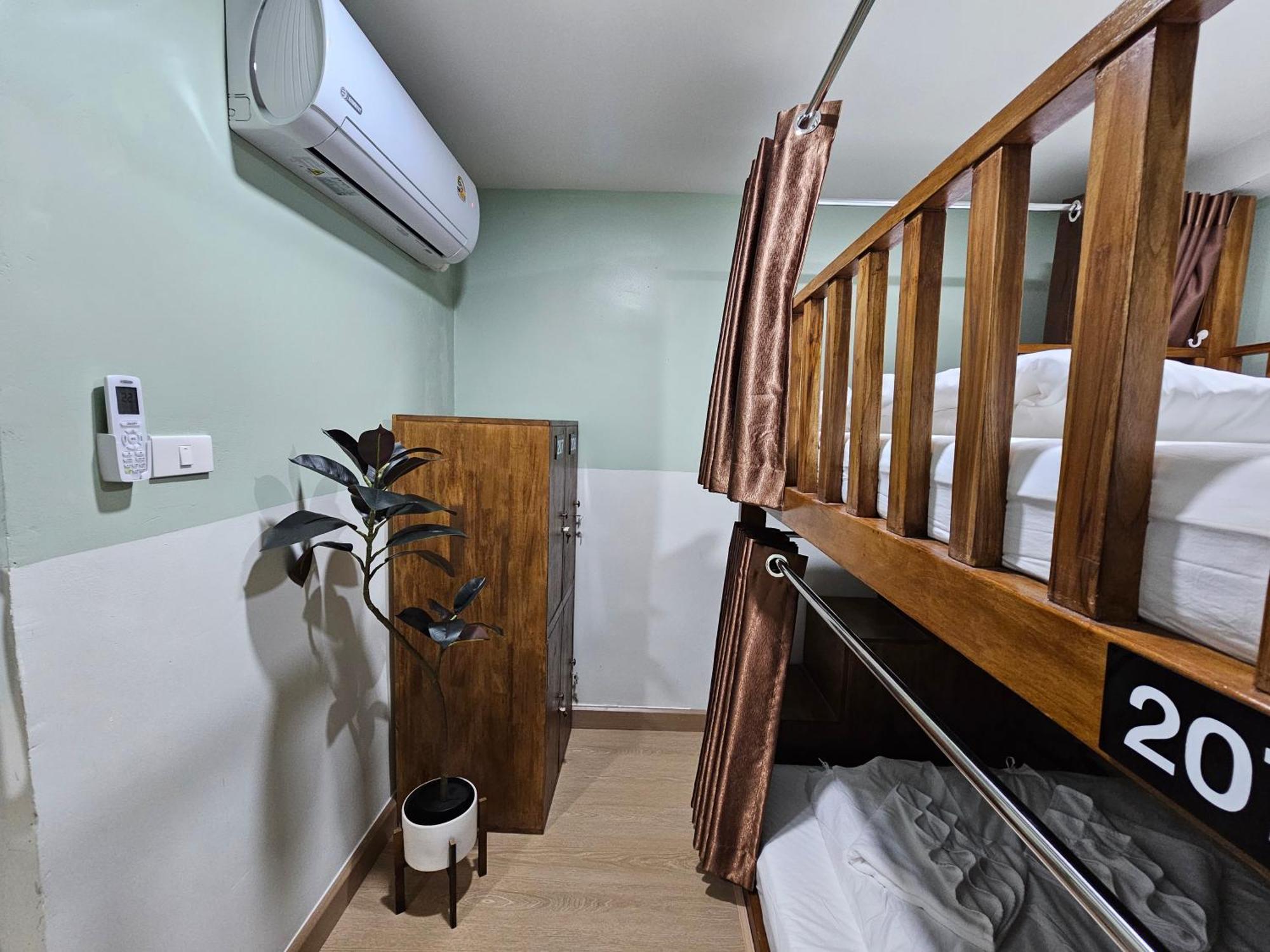 Lub Nai Hostel Patong Zewnętrze zdjęcie